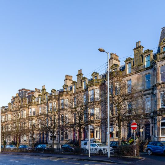 102, 104, 106 Queen's Terrace, Hotel