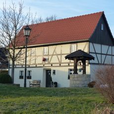 Wohnhaus mit Einfriedungsmauer Nordstraße 17