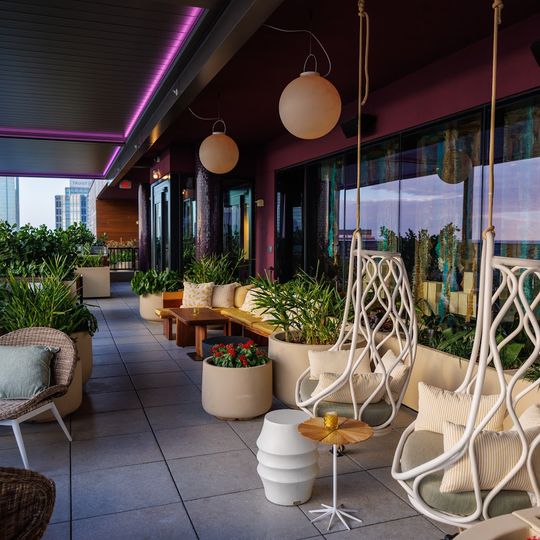 Beacon Tampa Rooftop Lounge