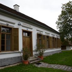 Dorfgalerie, Ehem. Schule Neumarkt 43