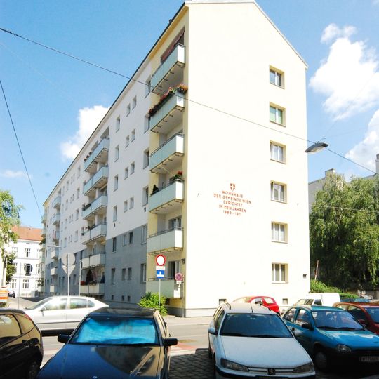 Wohnhausanlage Arndtstraße 30-34