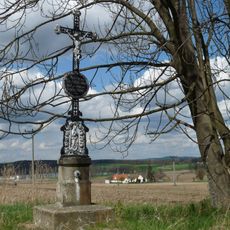 Kříž na severním okraji vsi