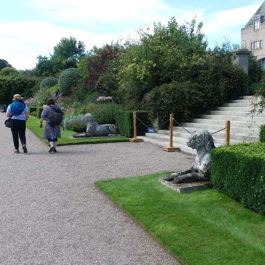 Southern retaining wall to Upper Terrace