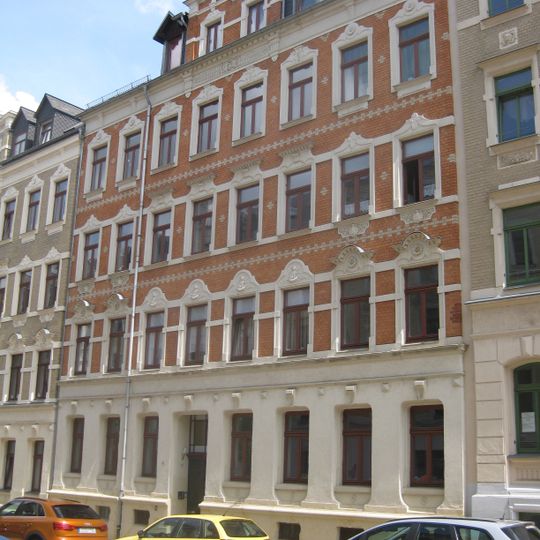 Mietshaus in geschlossener Bebauung Markusstraße 28