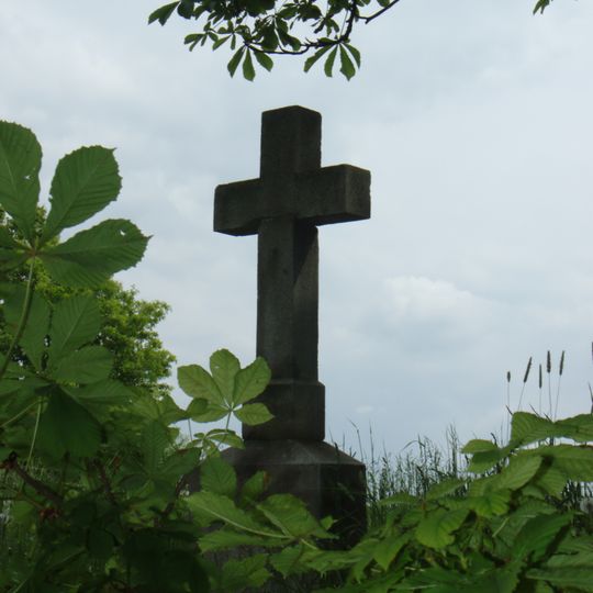 Kříž na jižním okraji Červené Řečice u cesty do Bácovic