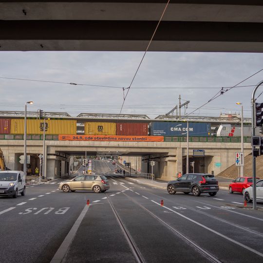 New railway bridge over Průběžná street