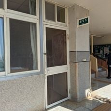 Huayu Elementary School Library