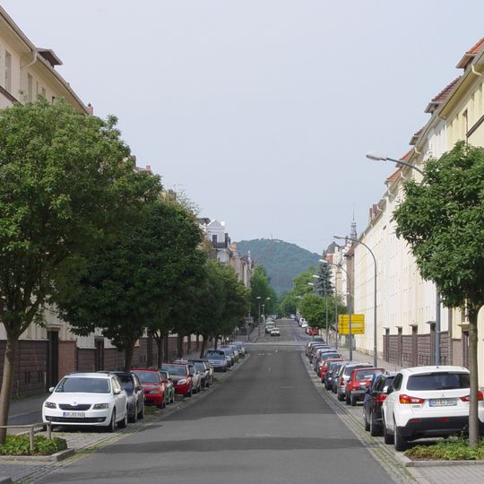 Zehn Mehrfamilienwohnhäuser der Wohnanlage Melanchthon-/Sattigstraße in geschlossener Bebauung Melanchthonstraße 3, 4, 5, 6, 7, 8, 9, 10, 11, 12
