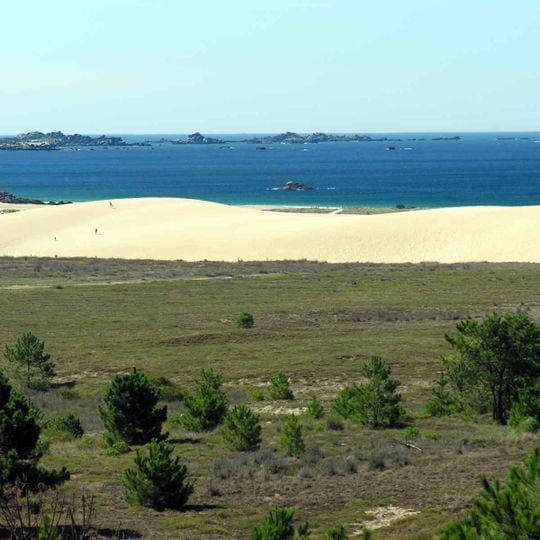 Dunas de Corrubedo and Lagoas de Carregal e Vixán Natural Park