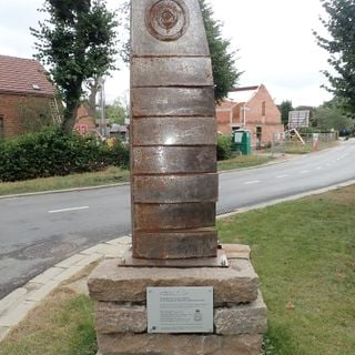 Monument voor de bemanning van de Lancaster ED810
