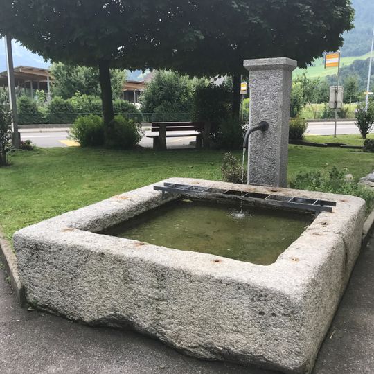 Brunnen Wohnhaus Mettenweg