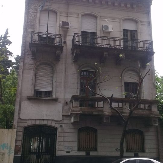 Edificios de la calle Austria 2577/87/89/93 y 2601