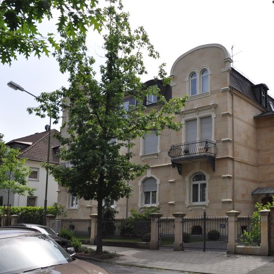 Haus Tulpenhofstraße 12