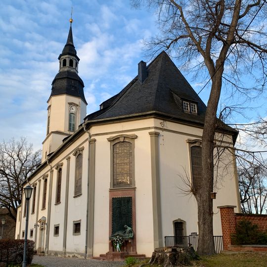 Kirche und Denkmal Thurm