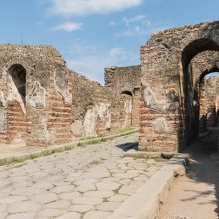 Porta Herculaneum