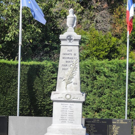 Monument aux morts de Beuvrages
