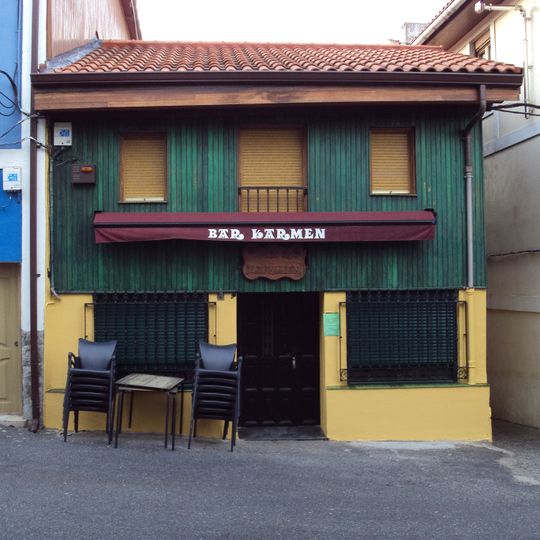 Santa María Magdalena 14 egurrezko etxea