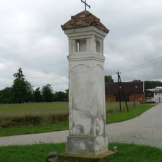 Smírčí kříž v Příkazech na rozcestí