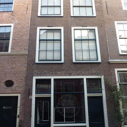 Langebrug 30, Leiden