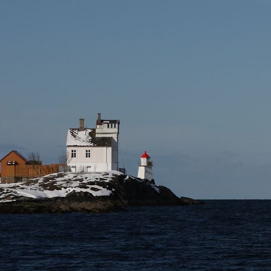 Brønnøysund lighthouse