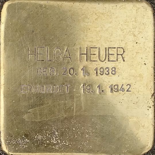Stolperstein en memoria de Helga Heuer