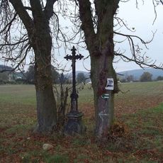 Kříž východně od Kostelní Radouně