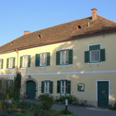 Pfarrhof, ehem. Kloster, Haus der Frauen