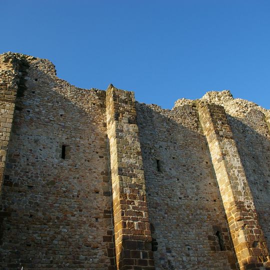 Donjon de Sainte-Suzanne