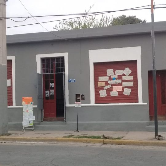 Popular Library and Cultural Center Dumesnil