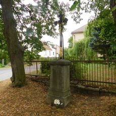 Kříž v Krtské ulici v Jesenici