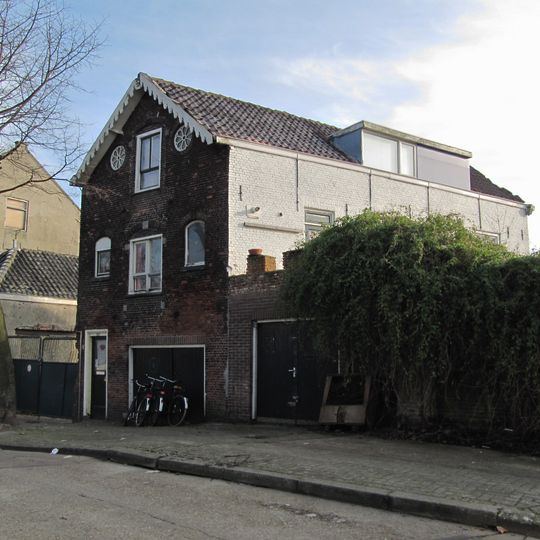 Kwakkelstein: pakhuis/bedrijfspand