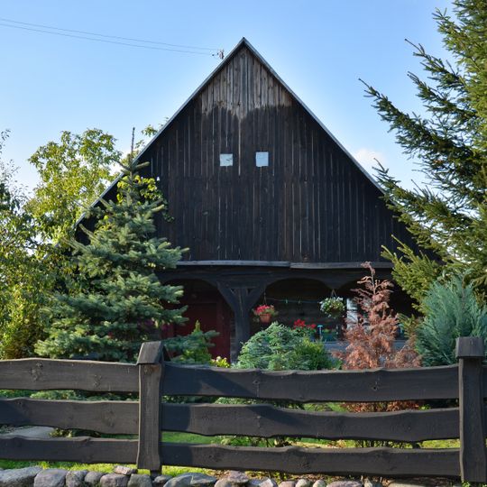 Chata podcieniowa nr 75, drewn.