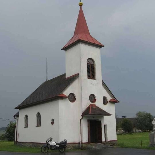 Kaple sv. Cyrila a Metoděle ve středu Crhova