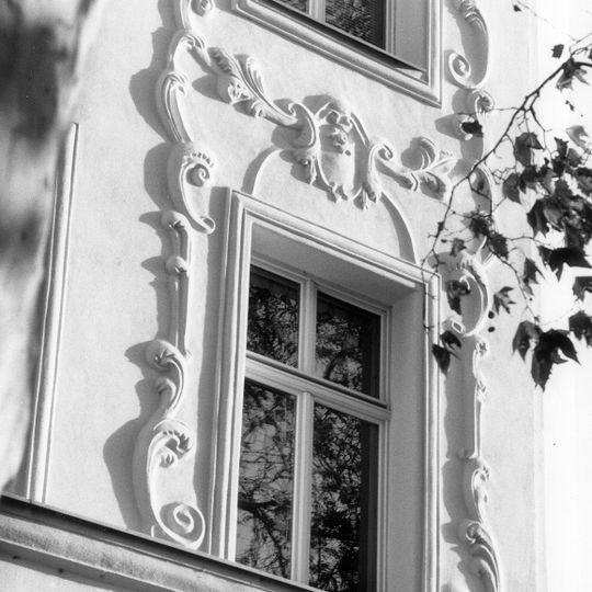 Mietshaus Karl-Rothe-Straße 9