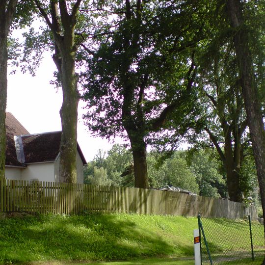 Kleny, dub a lípa u č.p. 23 v Otíně