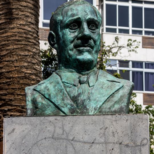 Jose Franchy Roca statue