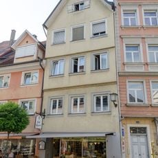 Wohn- und Geschäftshaus