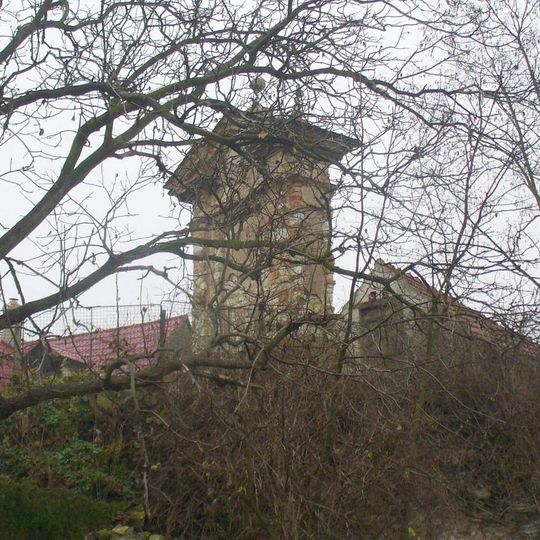 Kaplička v zahradě domu 55 v Jimlíně