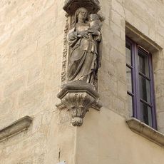 Vierge à l’enfant