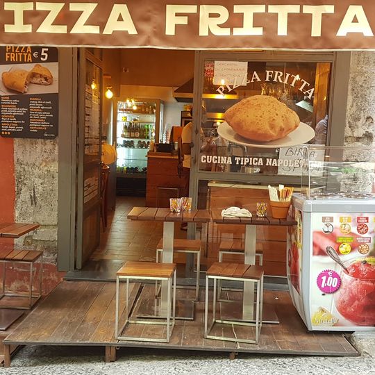 Pizzeria con Cucina 'Ntretella
