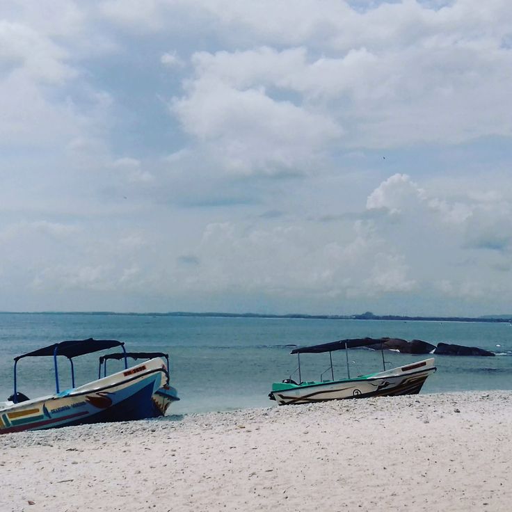 Pigeon Island Causeway Beach