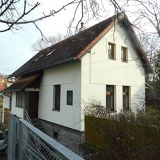 Pamětní deska Josefa Lady v Hrusicích