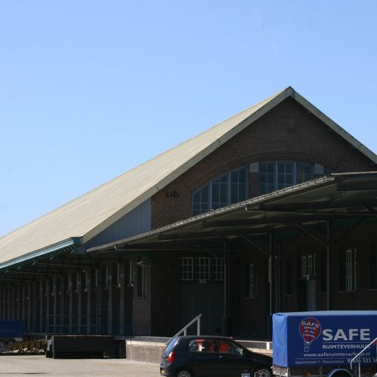 Douaneloods bij Station Roosendaal