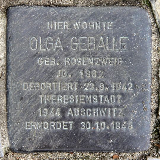 Stolperstein en memoria de Olga Geballe