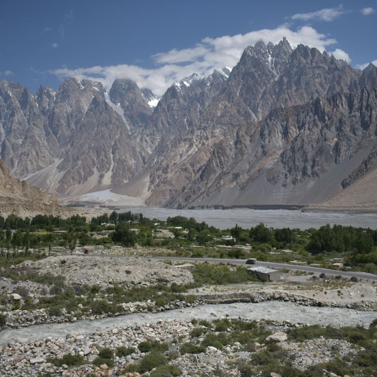 Passu Cones