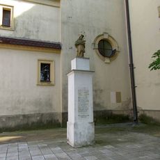 Socha svatého Jana Nepomuckého v Lanžhotě u kostela