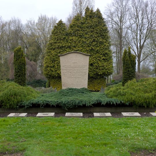 Resistance fighters monument