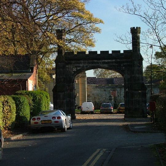 Spa Mews Entrance Gateway