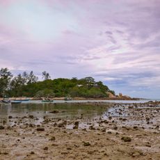 Choeng Mon Beach