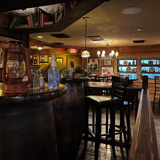 The Field Irish Pub & Eatery